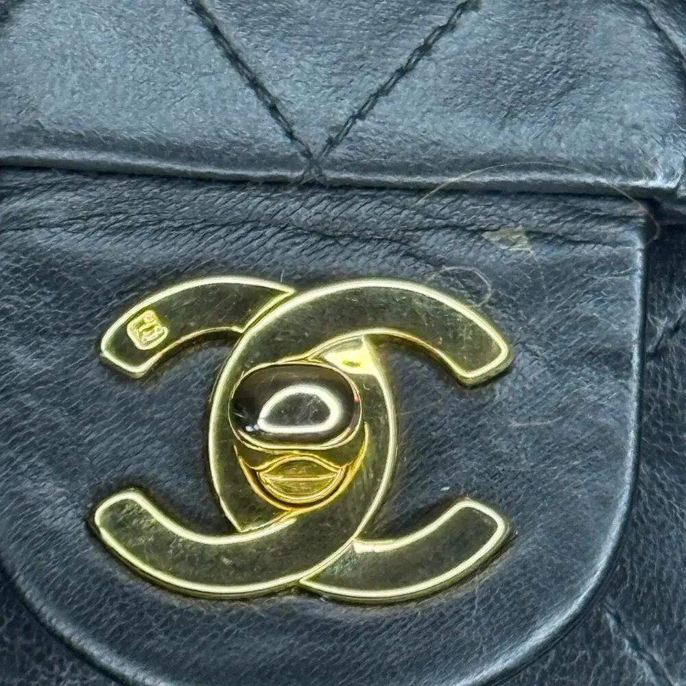 Authentic Vintage Chanel Classic Mini Flap Bag – Lambskin – Series 2 (1991-1994)